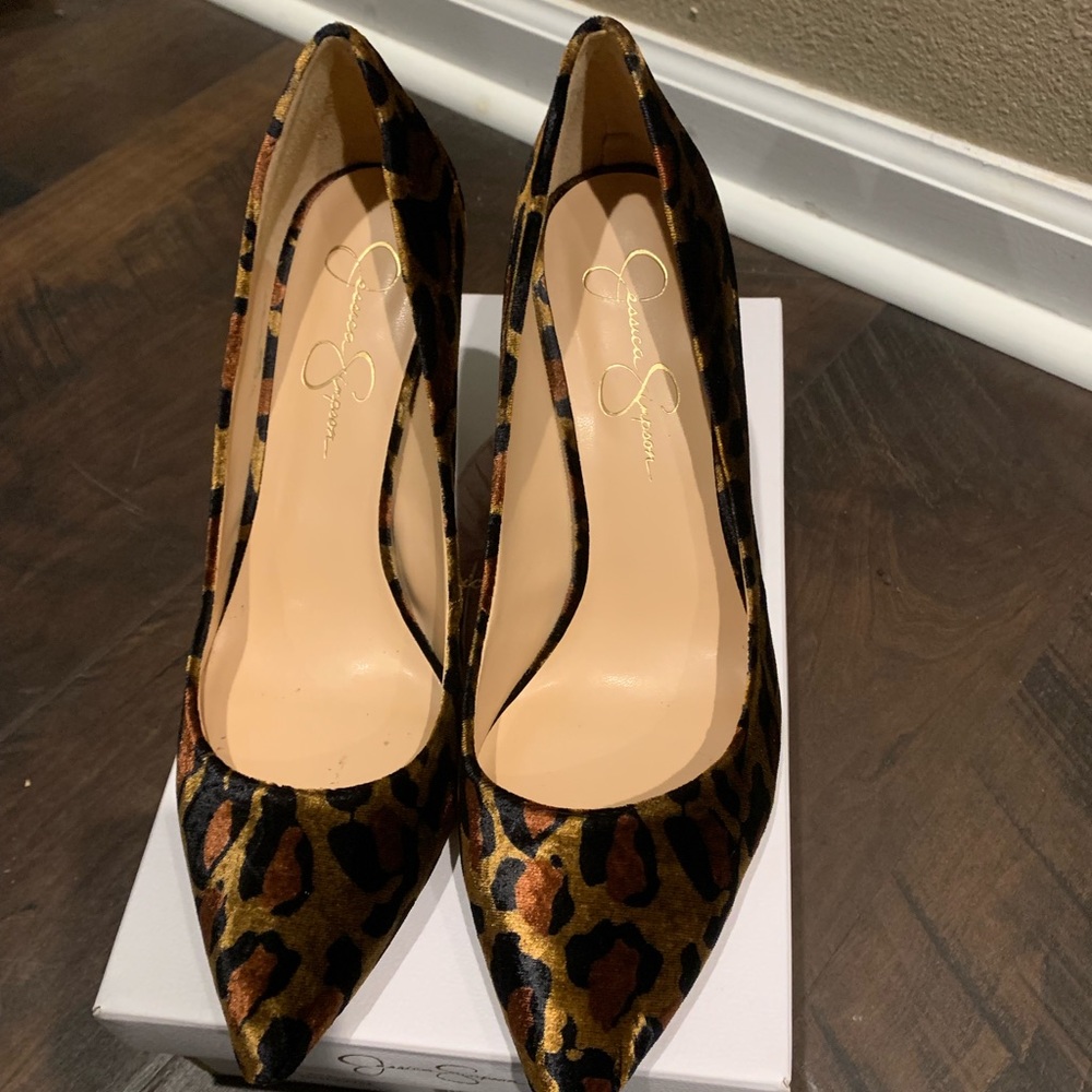 Jessica Simpson Leopard heels - Picture 3 of 4